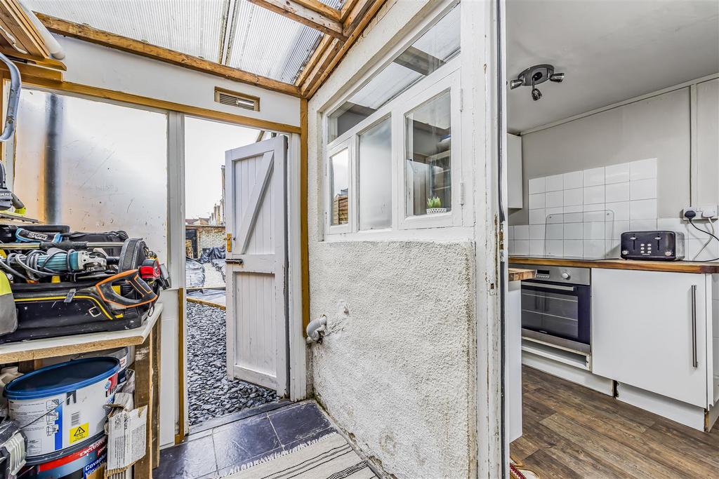 52 Alver Road PO1 5 HW-Portico Marketing-Sold By-9.jp