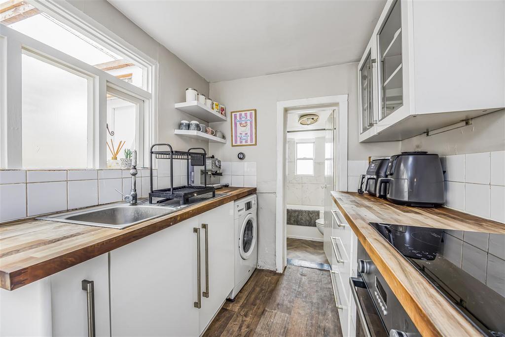 52 Alver Road PO1 5 HW-Portico Marketing-Sold By-4.jp