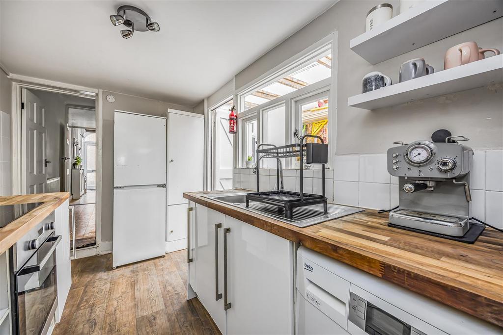 52 Alver Road PO1 5 HW-Portico Marketing-Sold By-6.jp