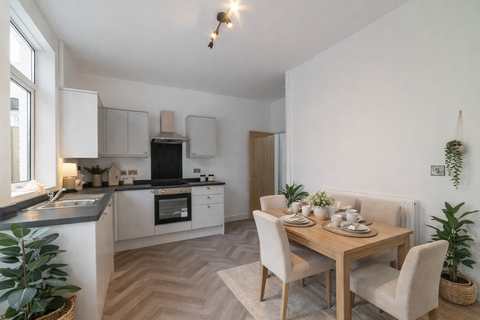 2 bedroom terraced house for sale, Bury New Road, Bury BL9