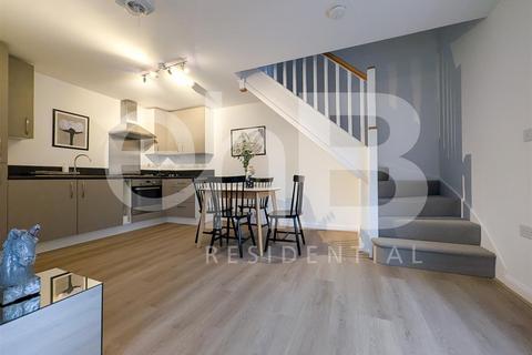 undefined, Eden Road, Warwick