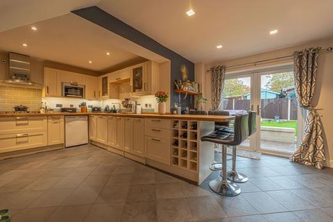 4 bedroom detached house for sale, Heronston Close, Undy, NP26