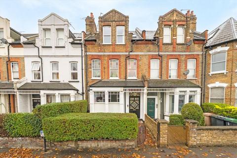 2 bedroom flat to rent, Ferme Park Road, London N8