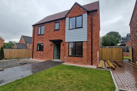 3 bedroom detached house to rent, Pipers Drive, Cannock, Staffordshire, WS11