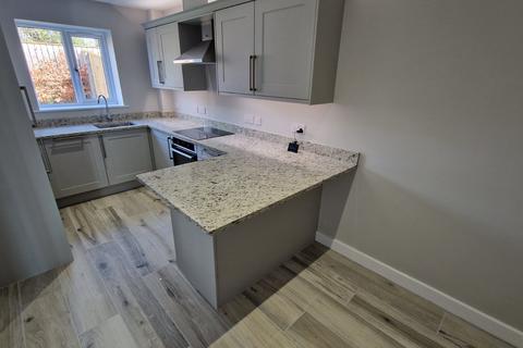 3 bedroom detached house to rent, Pipers Drive, Cannock, Staffordshire, WS11