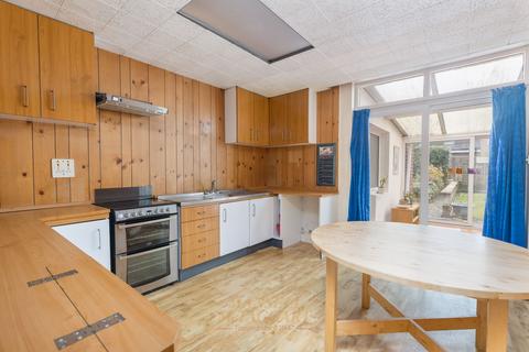 undefined, De La Warr Road, East Grinstead RH19