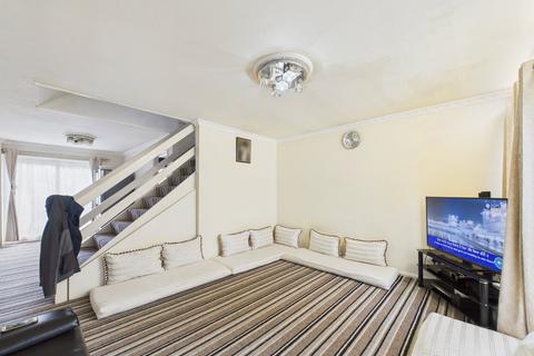3 bedroom end of terrace house for sale, Chichester Way, Feltham, Middlesex, TW14