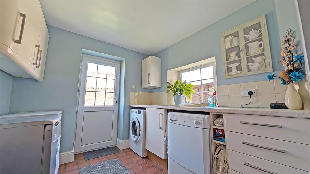 Utility room/Downstairs w/c