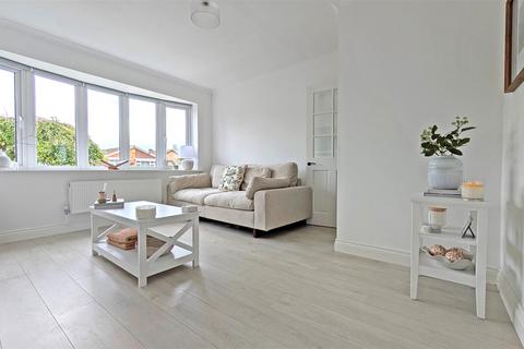 11 Broadly Gardens, Monkton Heathfield, Taunton, TA2 8PN