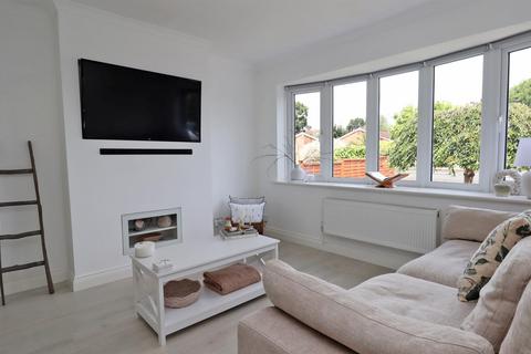 11 Broadly Gardens, Monkton Heathfield, Taunton, TA2 8PN