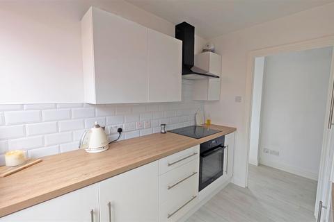 11 Broadly Gardens, Monkton Heathfield, Taunton, TA2 8PN