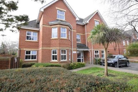 2 bedroom flat to rent, Lowther Road, Bournemouth BH8