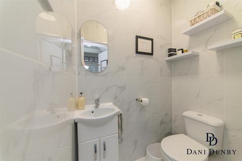 3 bedroom semi-detached house for sale, Broadfields Avenue, Edgware HA8