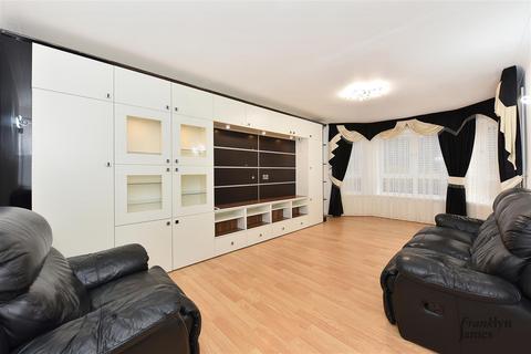 2 bedroom apartment to rent, Hera Court, Homer Drive, London, E14