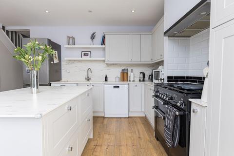 3 bedroom semi-detached house for sale, Buckhurst Way, East Grinstead RH19