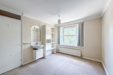 4 bedroom end of terrace house for sale, Little Green, Alverstoke, Gosport, Hampshire, PO12 2EX