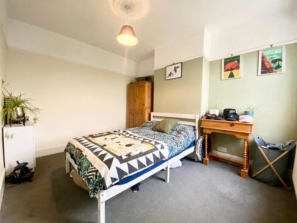 Bedroom 2.jpg