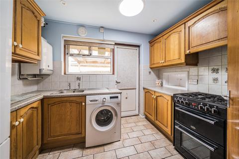 undefined, Kingfield Gardens, Surrey GU22