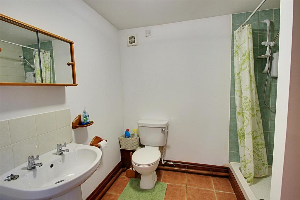 Shower Room.jpg