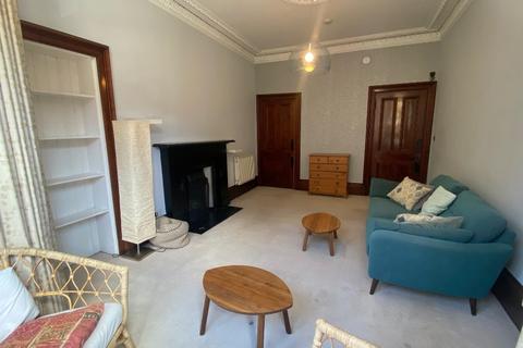 2 bedroom flat to rent, Bruntsfield Avenue, Bruntsfield, Edinburgh, EH10