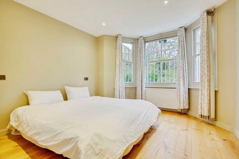2 bedroom flat for sale, St. Quintin Avenue, London W10