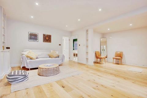 2 bedroom flat for sale, St. Quintin Avenue, London W10
