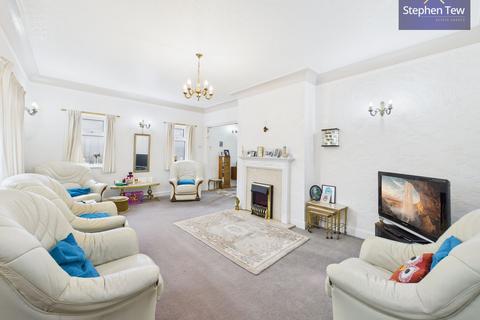 3 bedroom detached bungalow for sale, Clifton Drive North, Lytham St. Annes, FY8