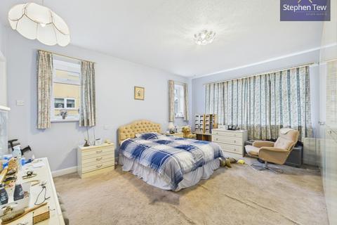 3 bedroom detached bungalow for sale, Clifton Drive North, Lytham St. Annes, FY8