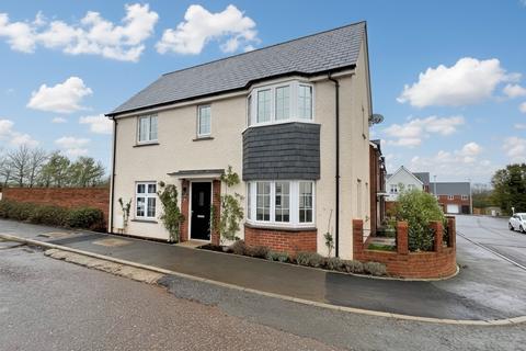 Farmer Place, Matford, EX2
