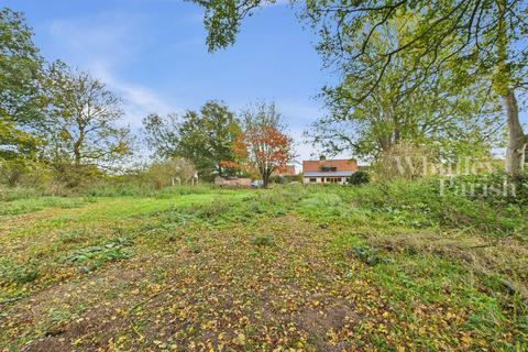 undefined, Norwich Road, Long Stratton