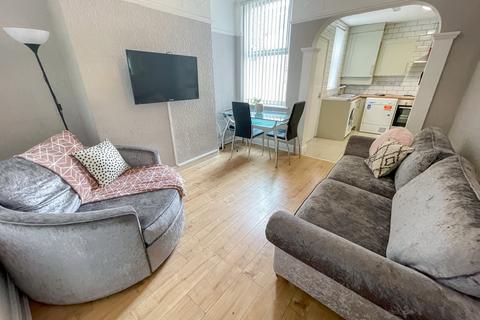 5 bedroom house to rent, Albert Edward Road, L7 8SA,