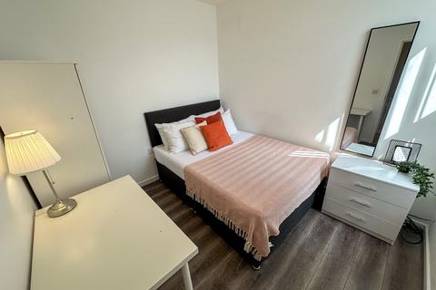 5 bedroom house to rent, Albert Edward Road, L7 8SA,