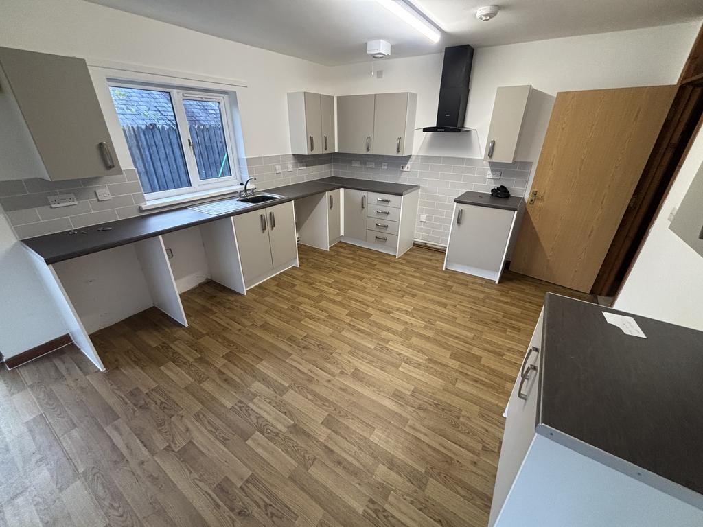 Kitchen (second image)
