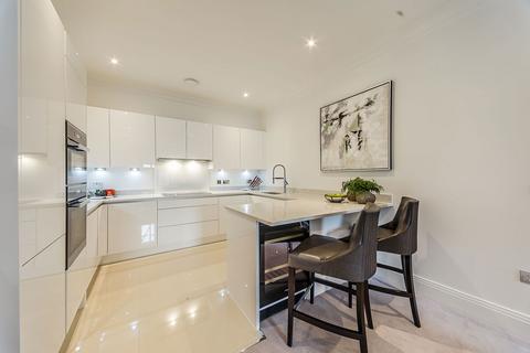 2 bedroom apartment to rent, Rainville Road, London W6