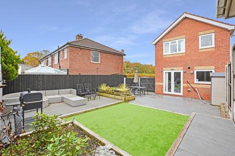 29 Ambledene, Bamber Bridge, Preston, PR5 8JR