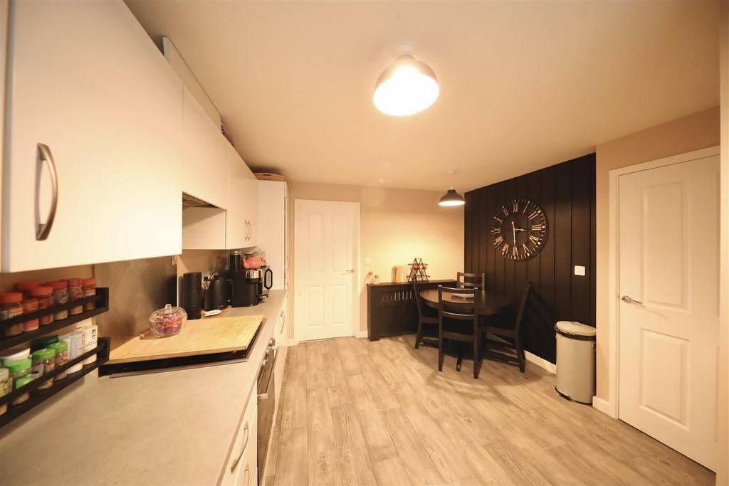 Kitchen diner