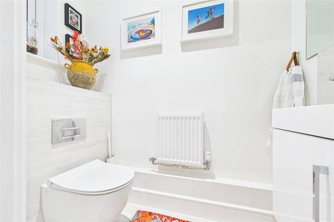 undefined, Rose Grove, Woodley, Reading, Berkshire, RG5