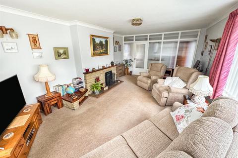 undefined, Home Farm Road, Kettering NN14