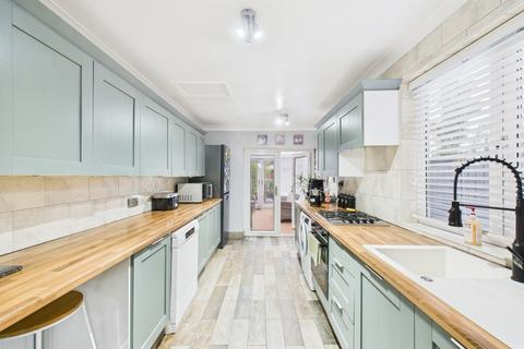 3 bedroom end of terrace house for sale, James Reckitt Avenue, Hull, East Riding of Yorkshire, HU8 8LH