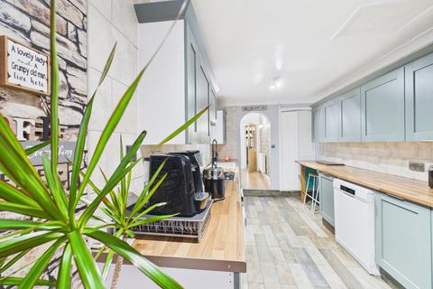 3 bedroom end of terrace house for sale, James Reckitt Avenue, Hull, East Riding of Yorkshire, HU8 8LH