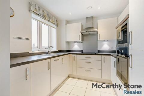 undefined, Moorfield Road, Denham Green