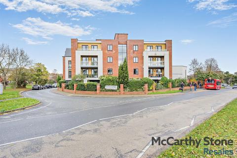 undefined, Moorfield Road, Denham Green