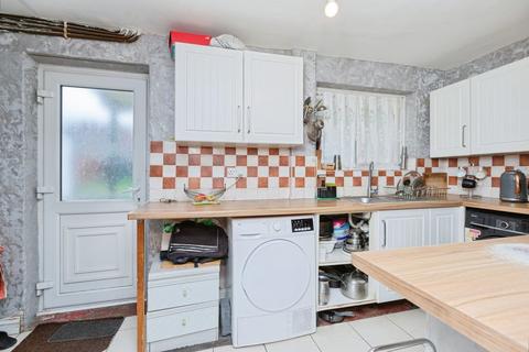 2 bedroom end of terrace house for sale, Roborough Green, Leicester LE5