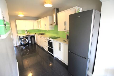 4 bedroom terraced house to rent, Jex Road, Norwich NR5