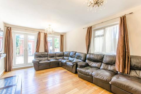 undefined, Wellington Road, Forest Gate, London, E7