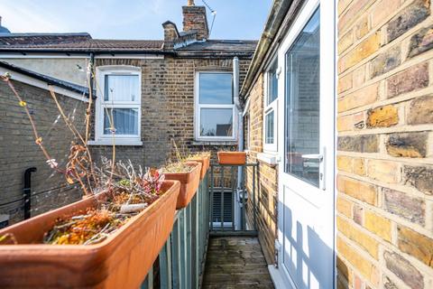 undefined, Walton Road, Plaistow, London, E13