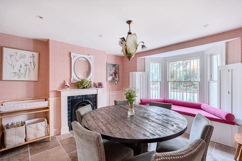 3 bedroom end of terrace house for sale, Chaucer Road, London, SE24
