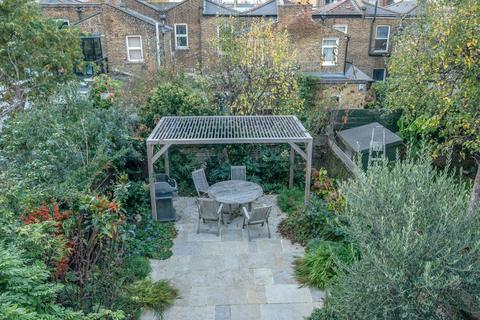 3 bedroom end of terrace house for sale, Chaucer Road, Herne Hill, London, SE24
