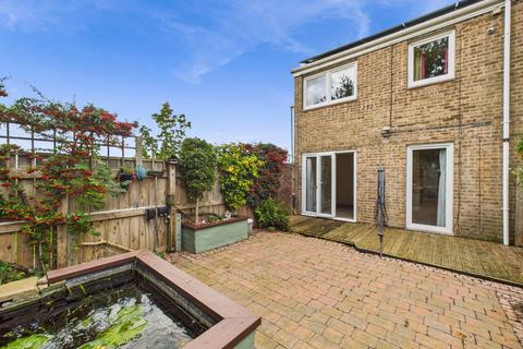 3 bedroom end of terrace house for sale, Harlech Close, Bransholme, Hull, HU7 5DB
