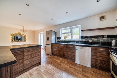 4 bedroom semi-detached house for sale, Mincinglake Road, Exeter